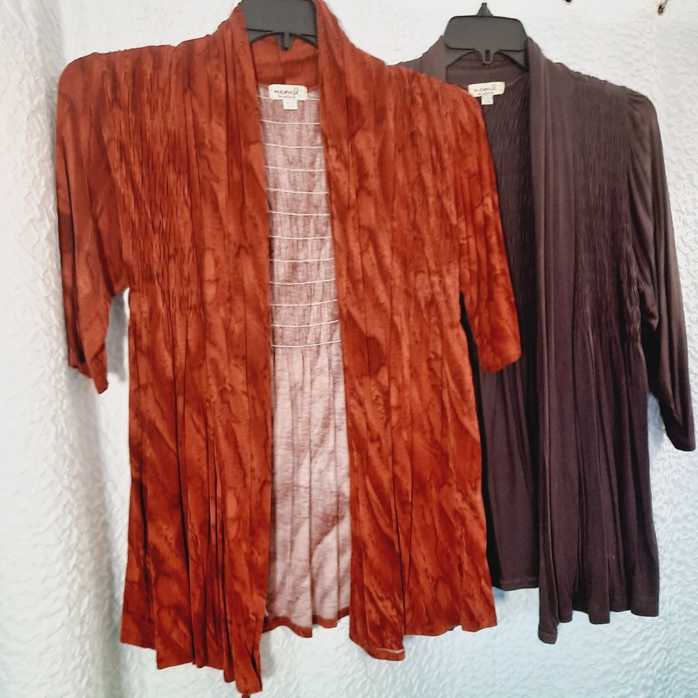 2 Emerald Cardigans - Picture 2 of 5